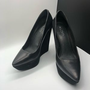 USED Aldo Plumb Platform Wedges Size 37